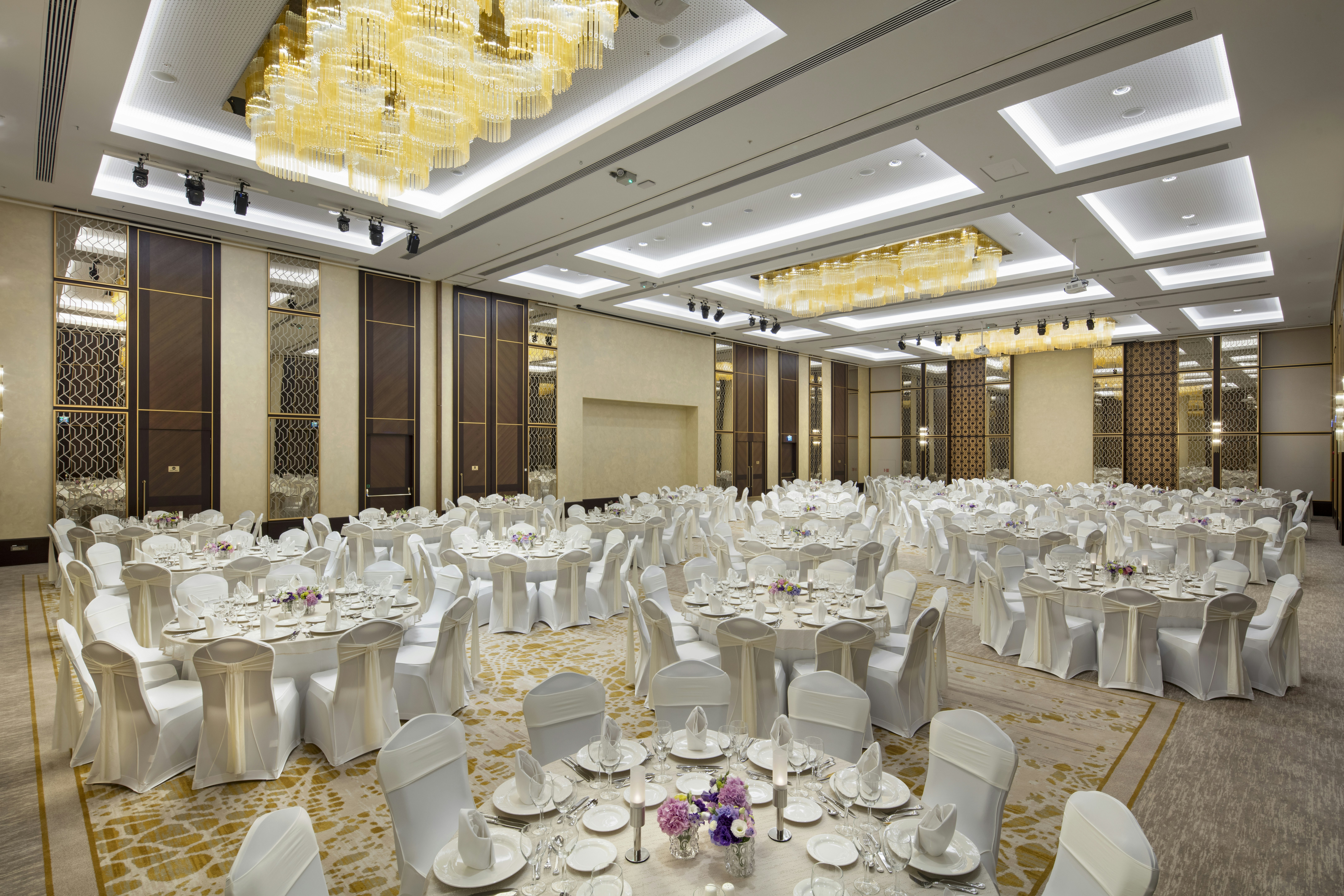 Doubletree By Hilton Antalya City Centre 51/61