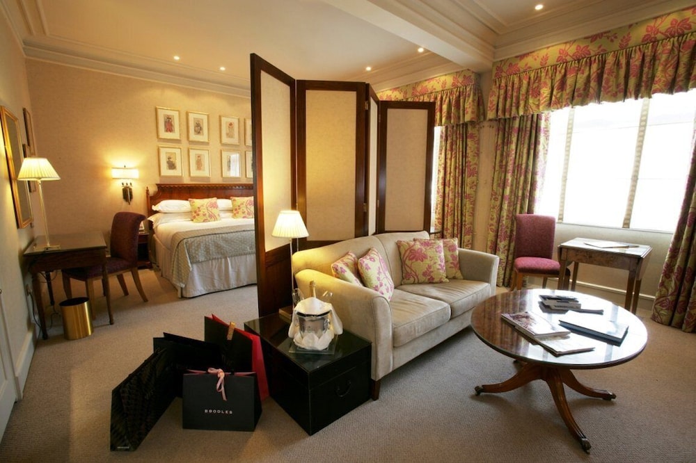 Chester Grosvenor And Spa 38/50