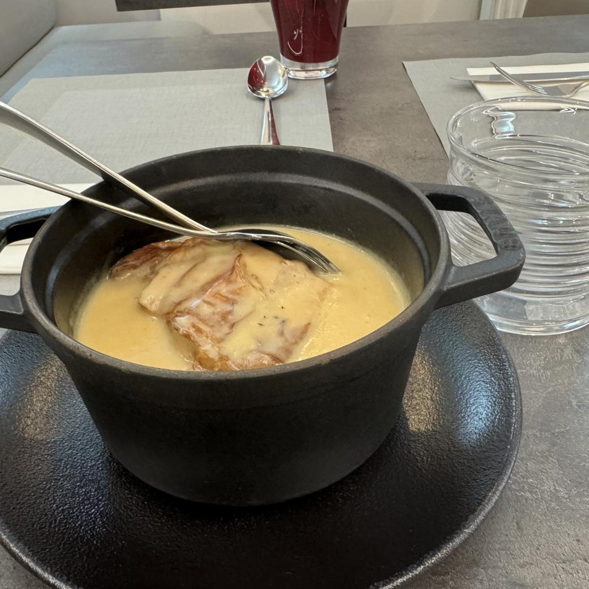 La Table de Gustave Hotel and Restaurant 22/50