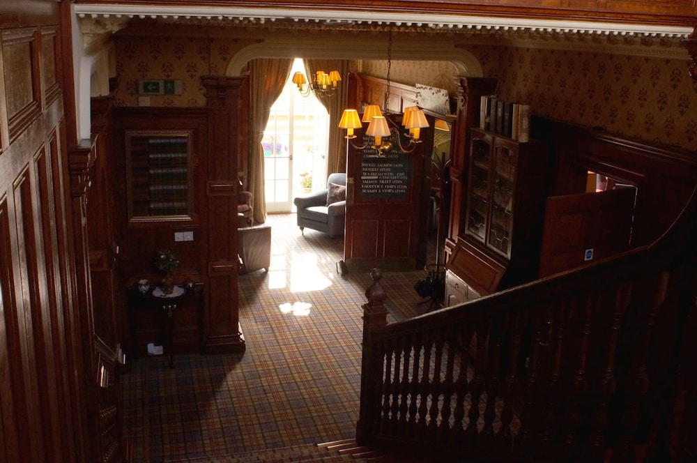 Mansfield Castle Hotel 18/50