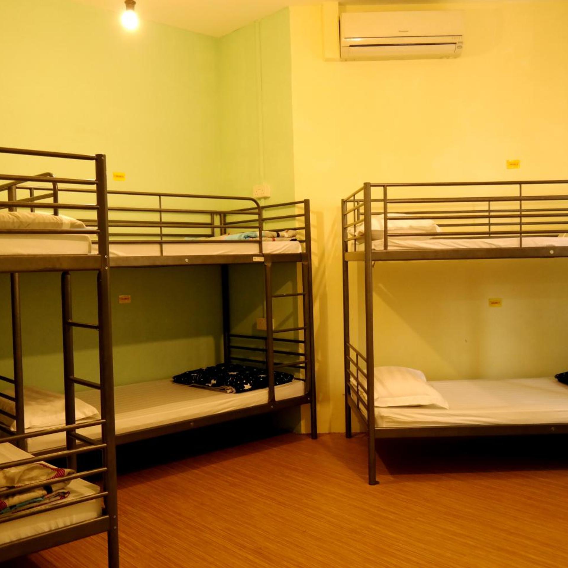 The Hive Singapore Hostel 22/96