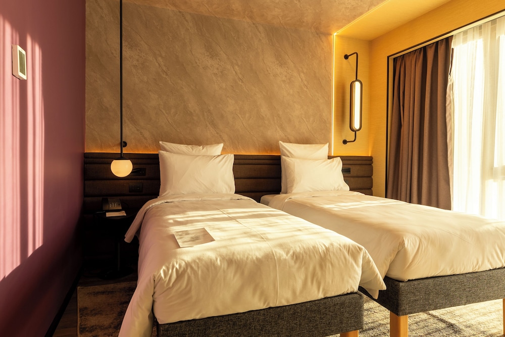 STANDARD, TWIN BEDS