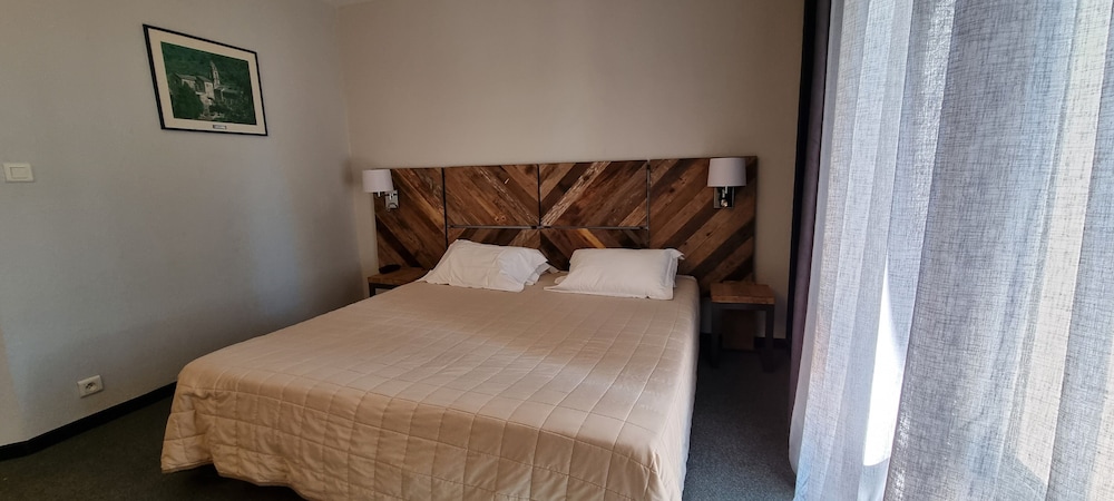 Hotel Atrachjata Aleria 14/50