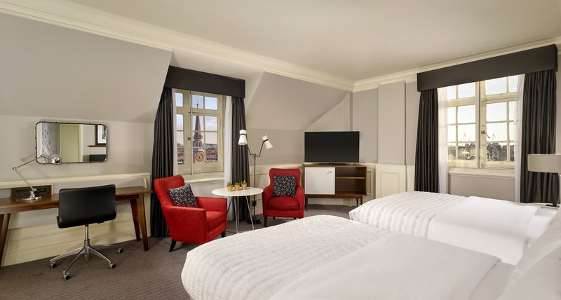 The Dilly Hotel 30/67