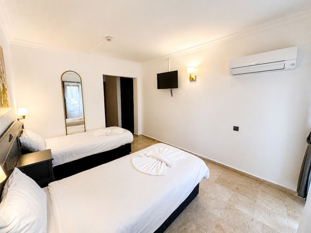 غرفة قياسية بسرير مزدوج، Kilim Hotel 2/10