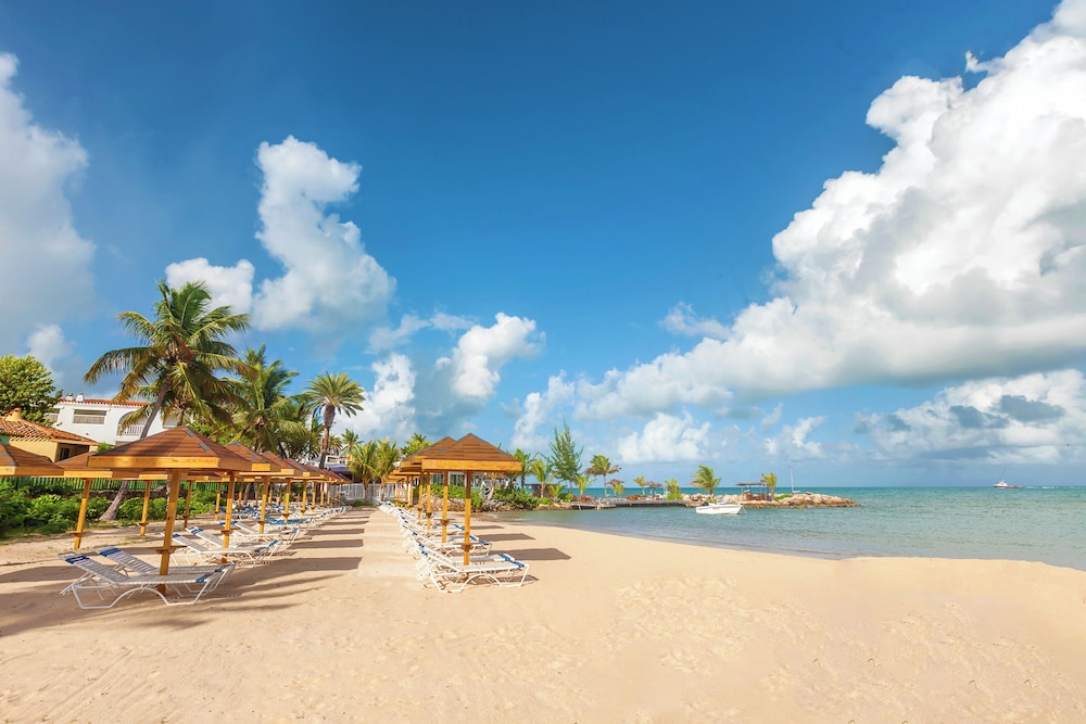 Ocean Point Resort and Spa - Adult Only 112/116