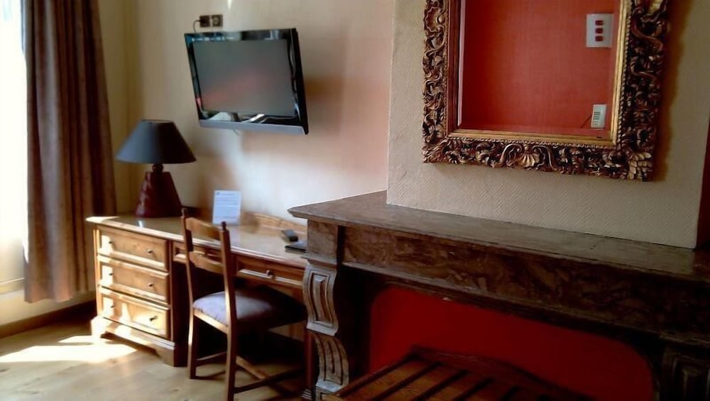 HOTEL NOTRE DAME 38/47