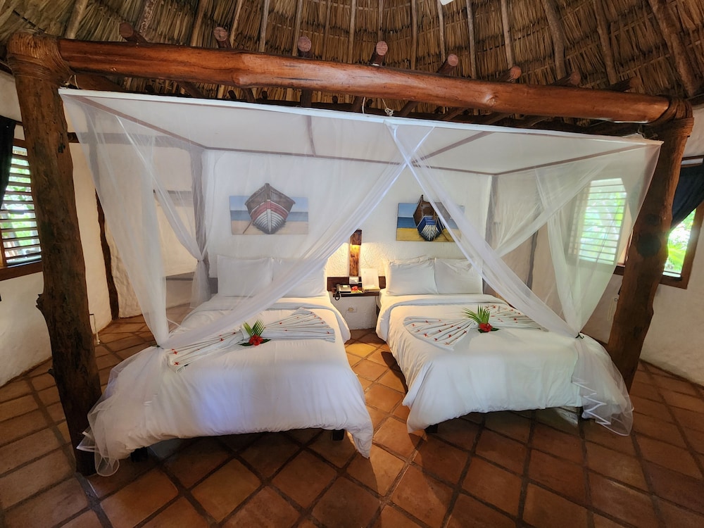 Holbox By Xaloc 17/71