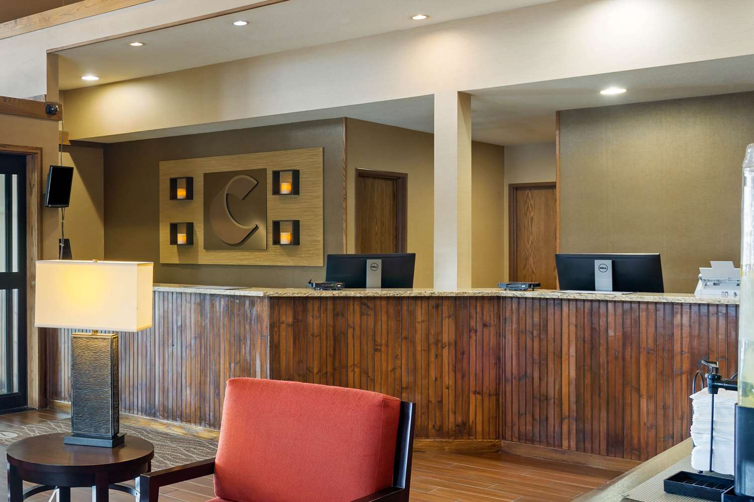 Comfort Inn Marshall Station 11/40