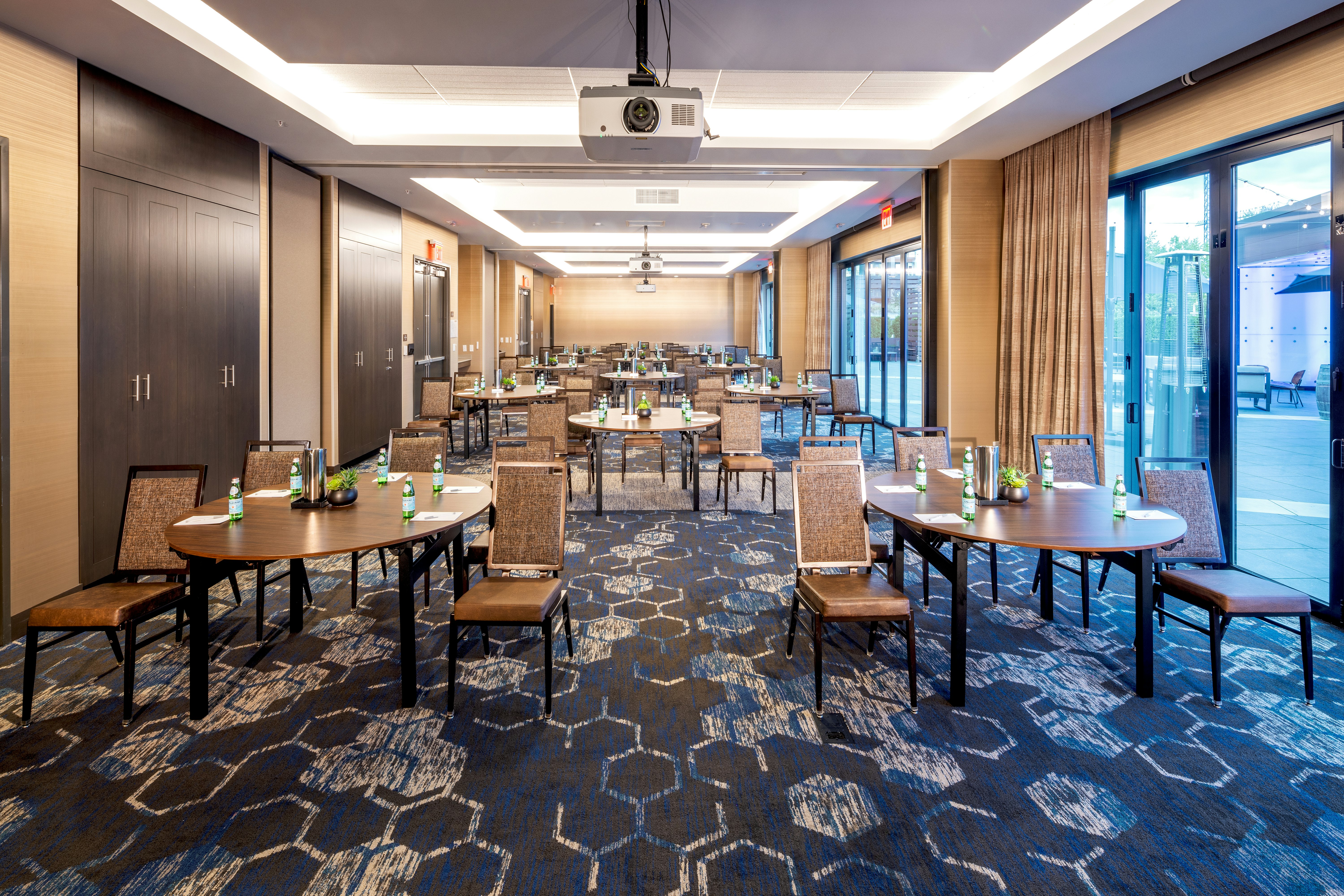 Hilton Garden Inn Redmond Town Center 53/56