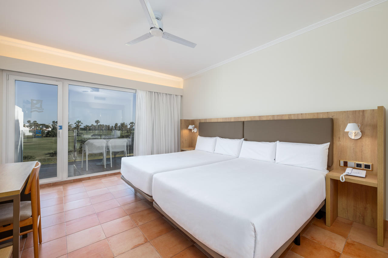 Playaballena Aquapark and Spa Hotel 13/20