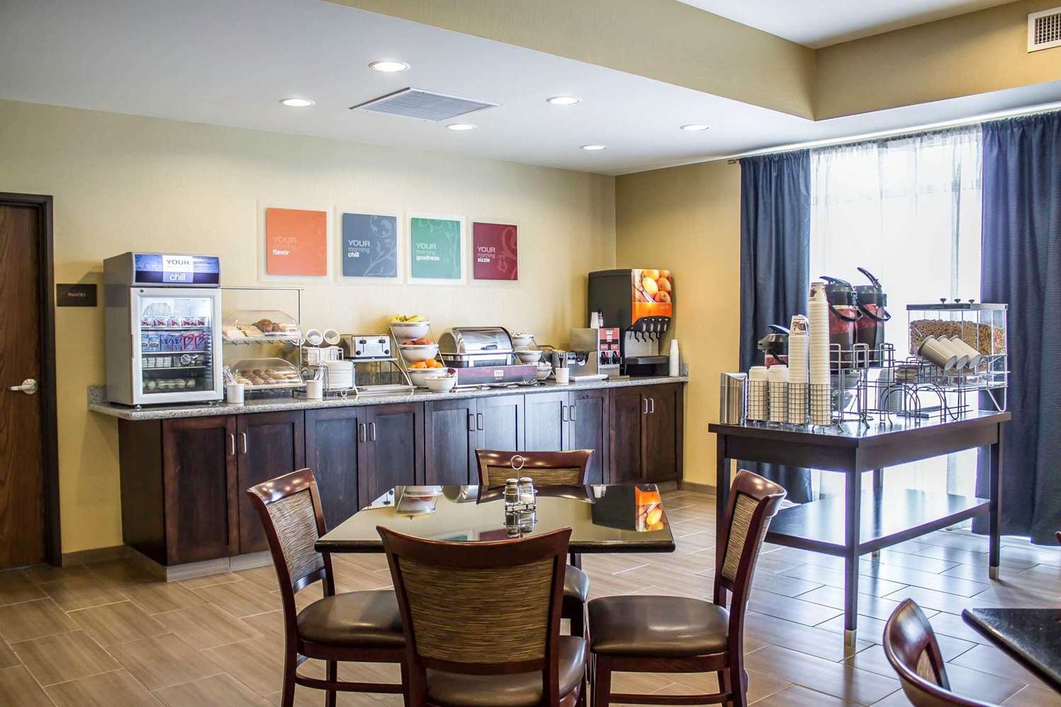 restaurant cafeteria