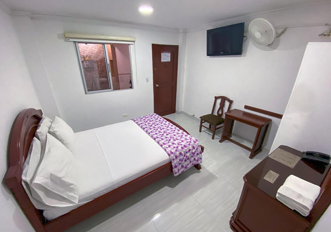 Hotel Exelsior 3/48