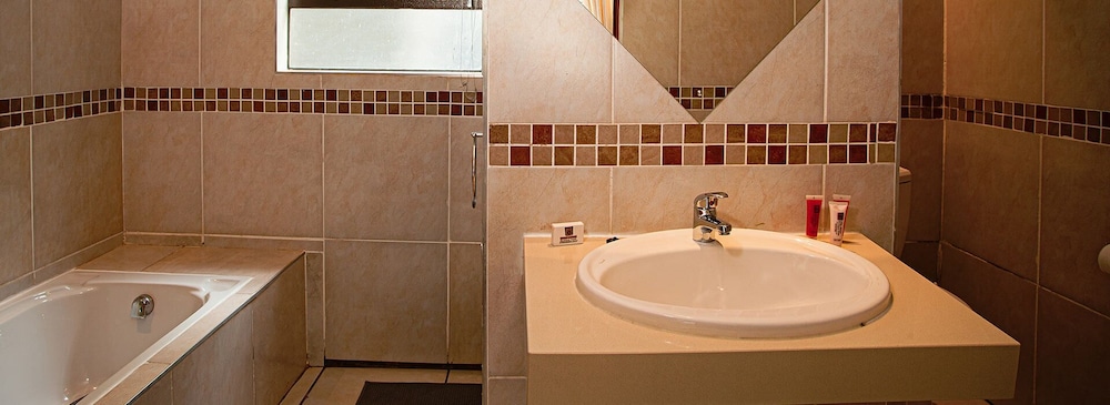 Villa Africa Boutique Hotel 47/50