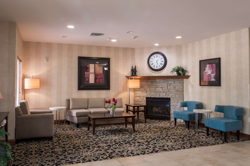 Sleep Inn & Suites Washington near Peoria 32/45