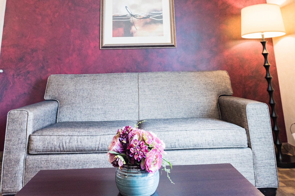 Clarion Inn Elmhurst - Oak Brook near I-88, I-290, I-294 26/43