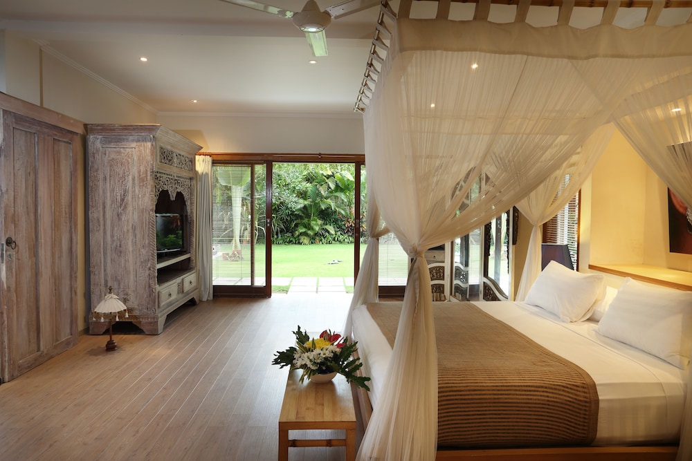 Villa Bali Asri Batubelig 19/50