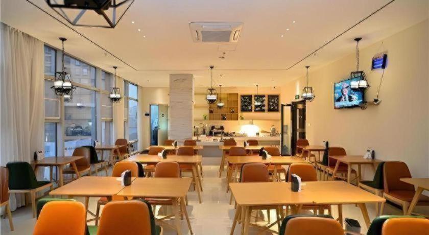 City Comfort Inn Kunming Nanping Wuyi Road Metro Station 31/44