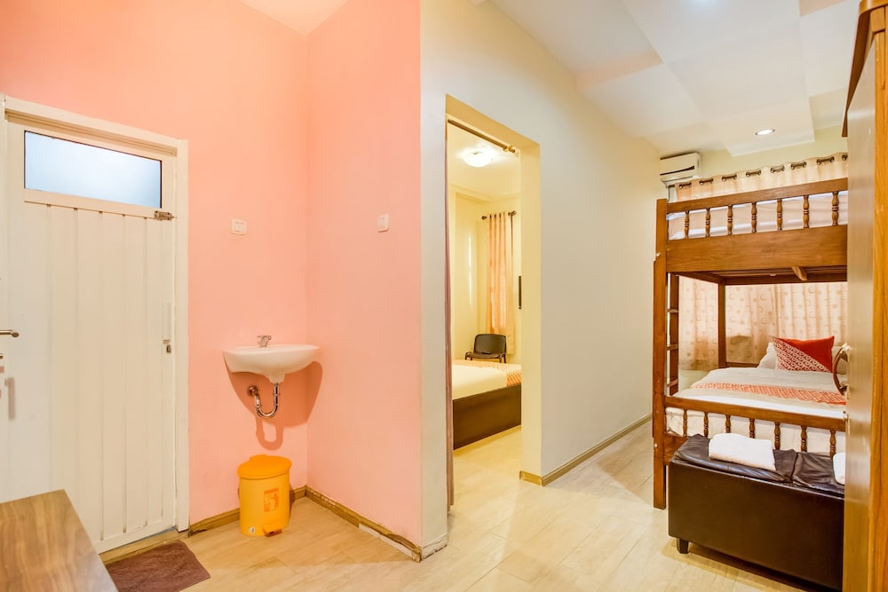 Hotel O Sofia Homestay Syariah 18/25