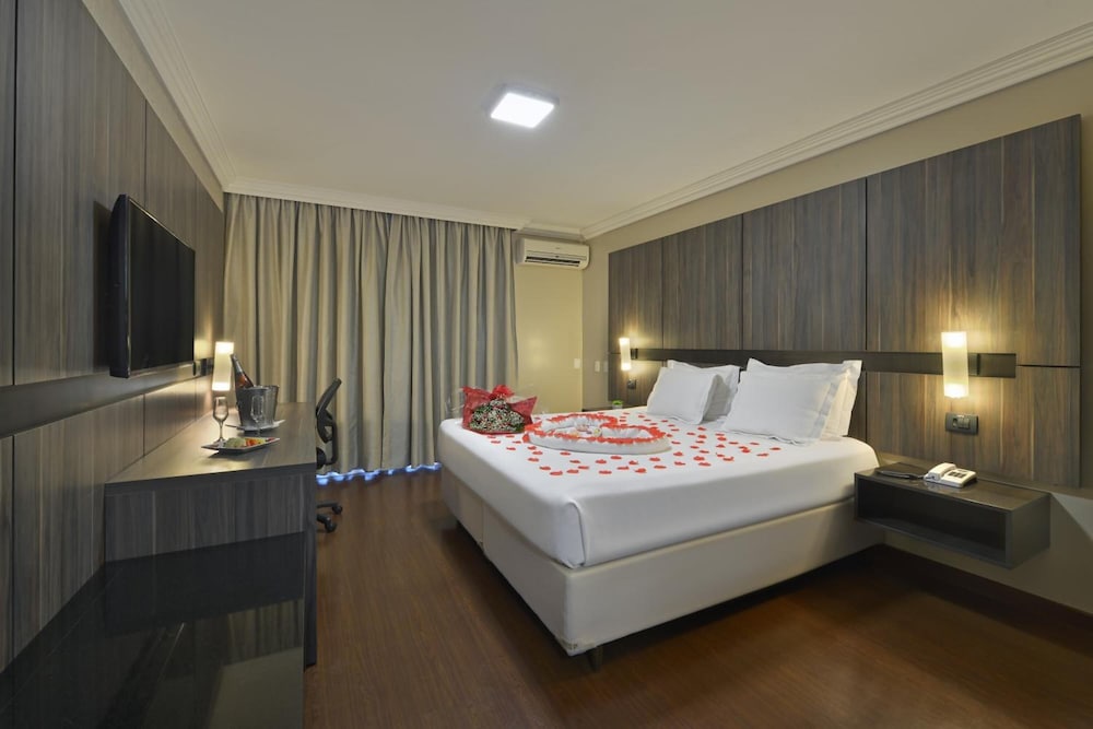 Hotel Deville Express Cascavel 4/50