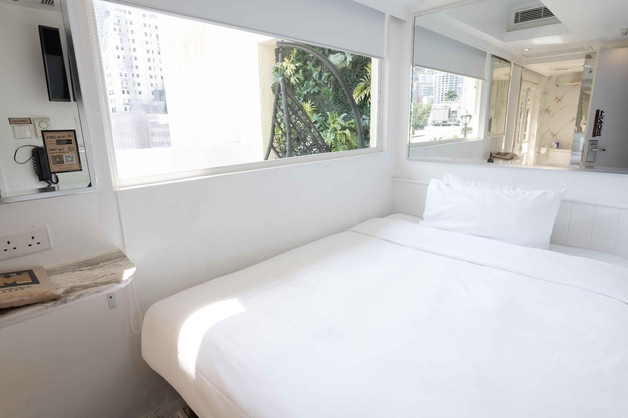 ROOM, BALCONY