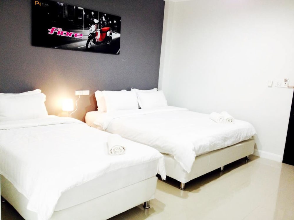 Plus Hotel 15/45