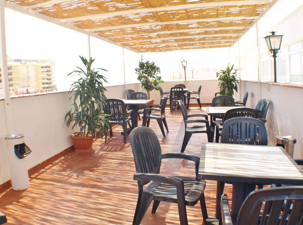 Kristal Hotel 30/40