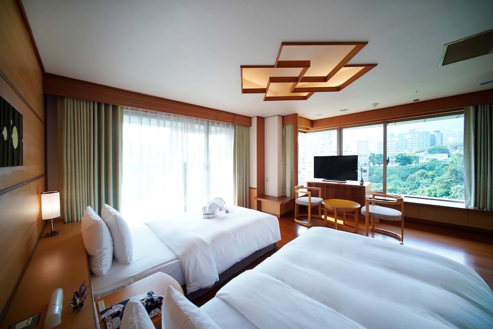 Tower, Deluxe, Quadruple, Multiple Beds, Balcony