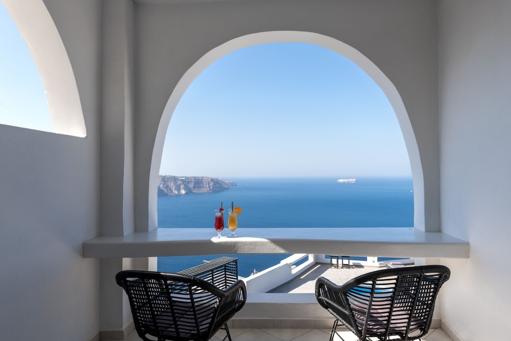 ATHERMI SUITES 59/74