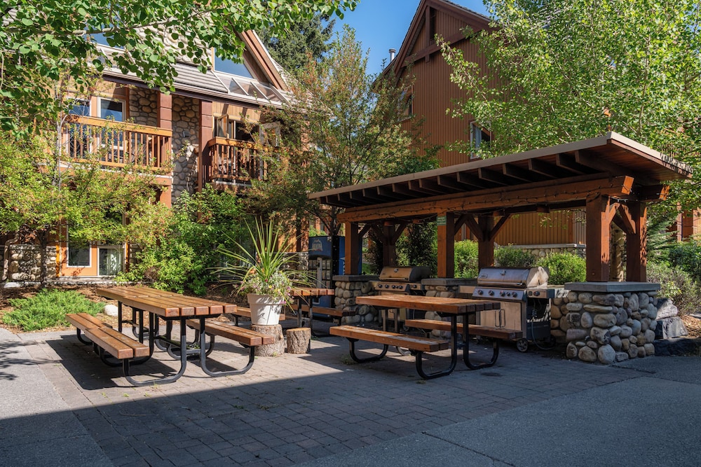 Hidden Ridge Resort 64/73