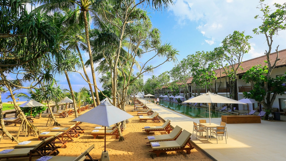 Pandanus Beach Resort and Spa 24/39