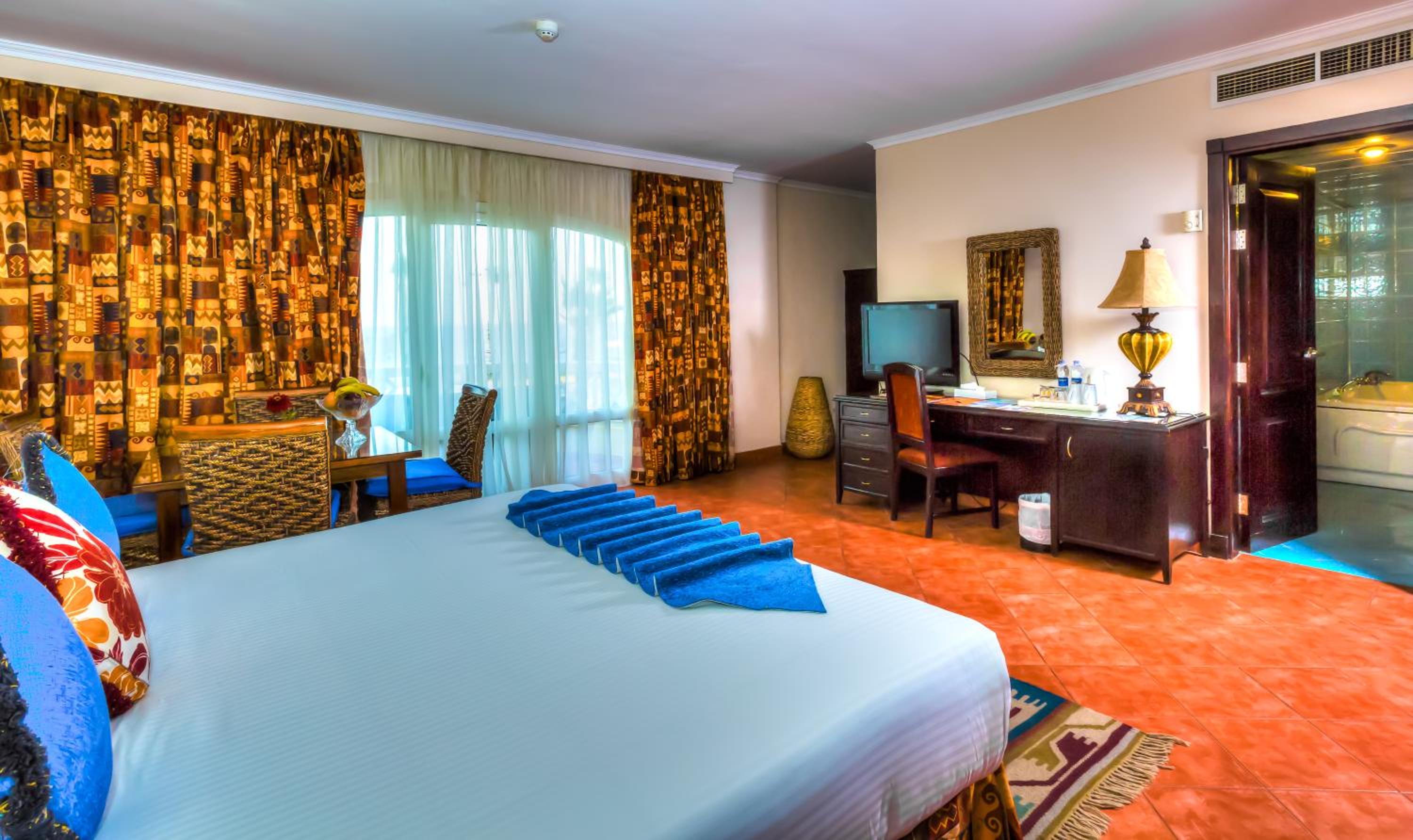 Double or Twin Room with Lagoon View