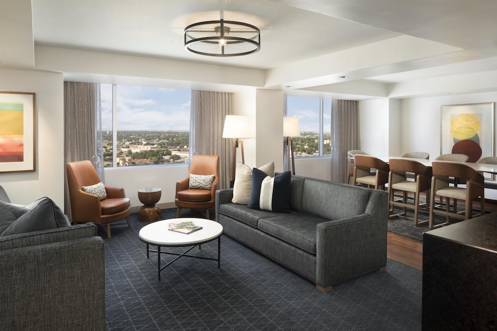 Grand Hyatt San Antonio River Walk 46/75