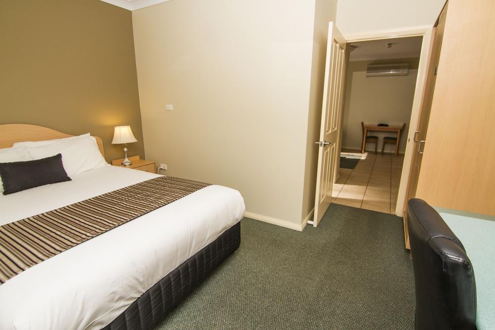 Spa, Deluxe, Suite, Kitchenette