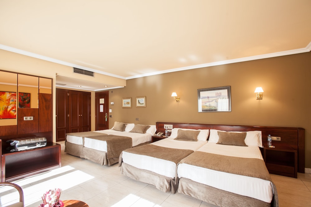 HOTEL IMPERIAL(ex. HUSA IMPERIAL) 20/50