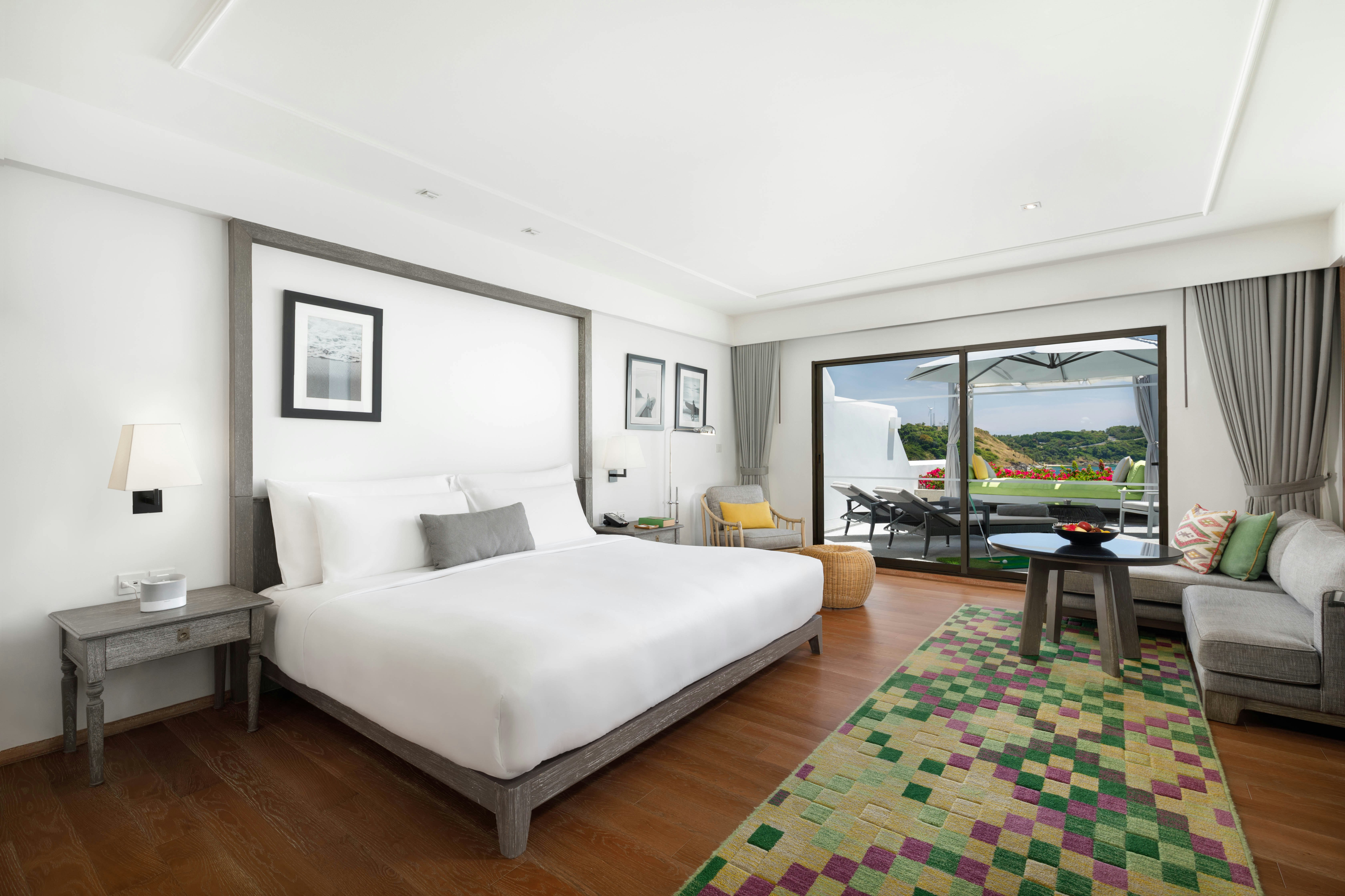 The Nai Harn Phuket 23/89