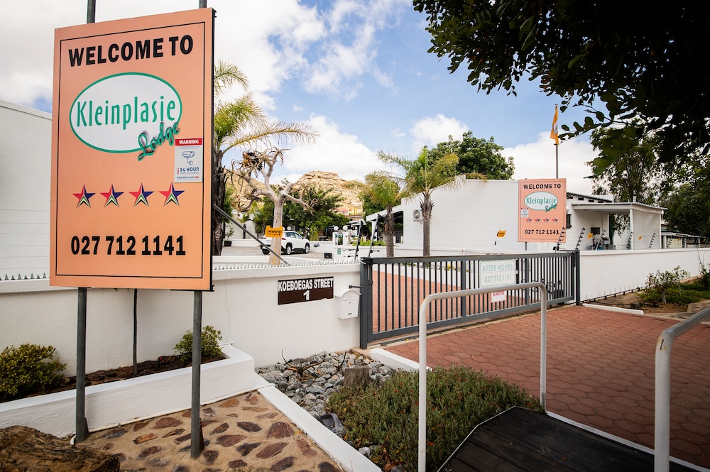 Kleinplasie Guest House 1/29