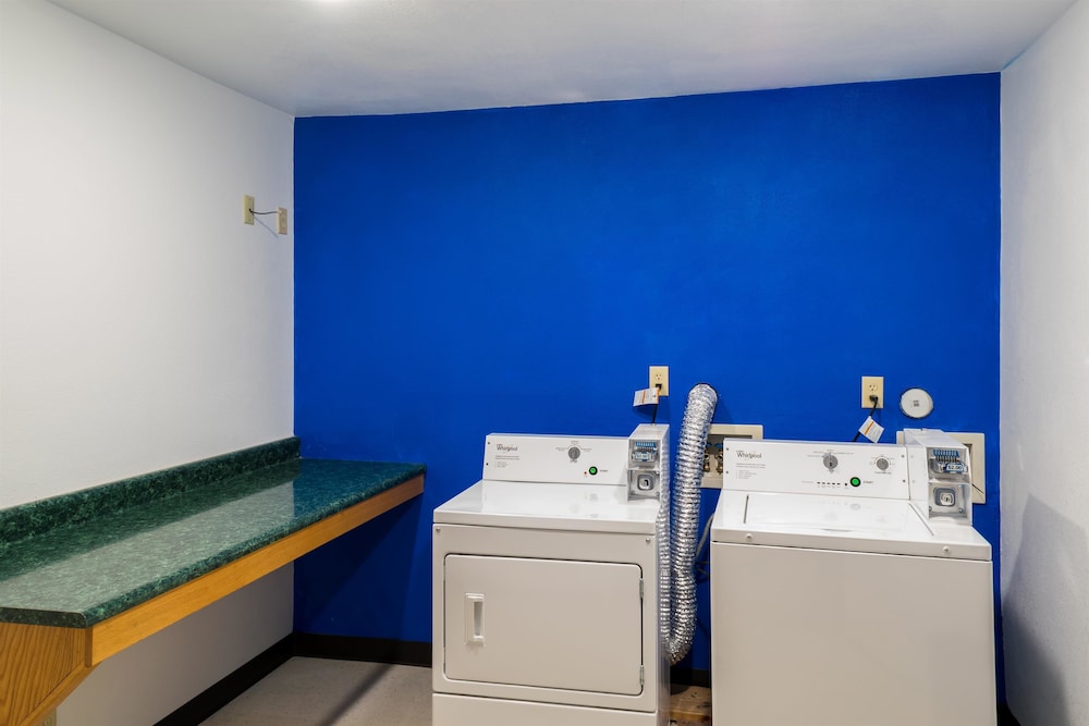 Motel6 Richmond, IN 40/40