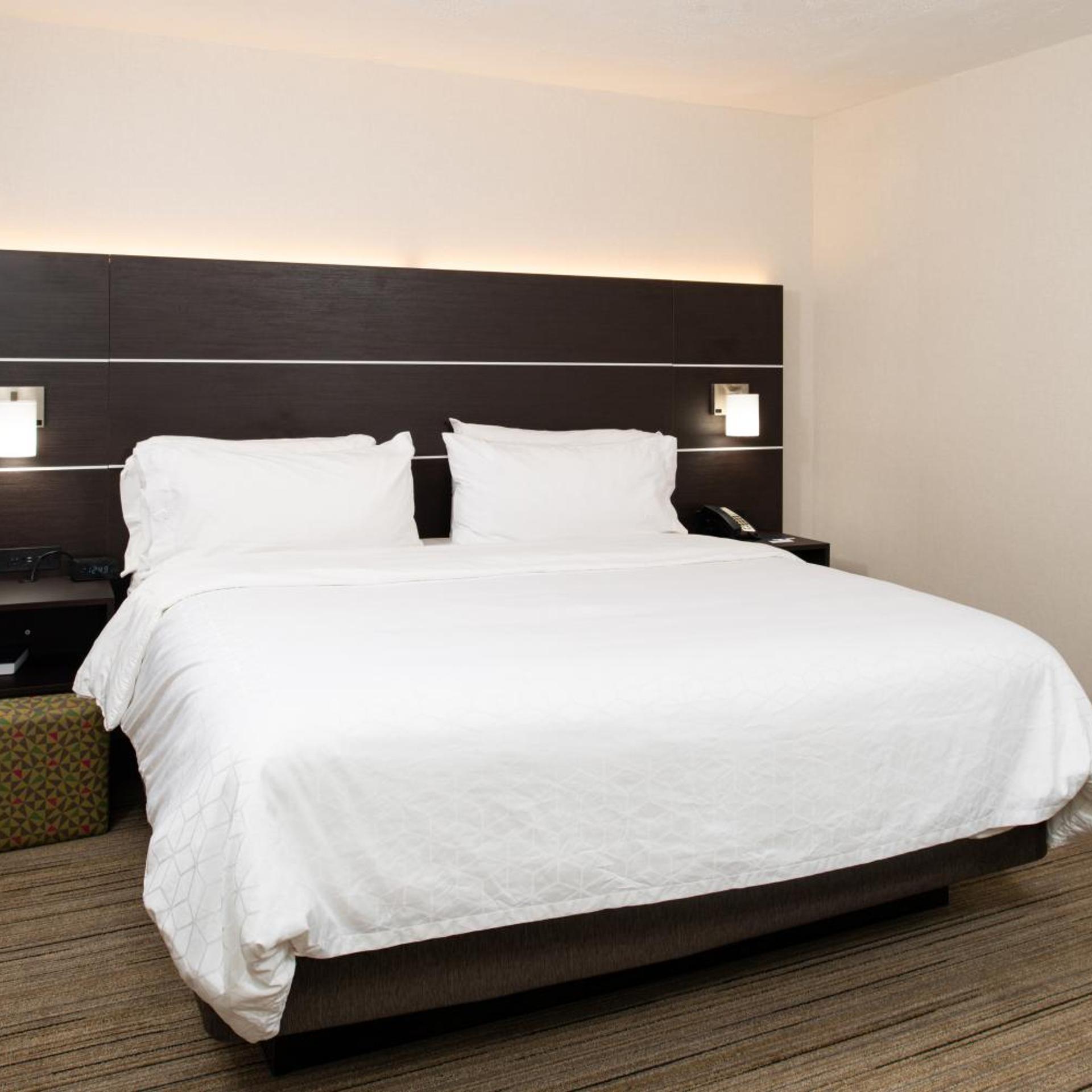 Xtra Space, Standard, King Bed
