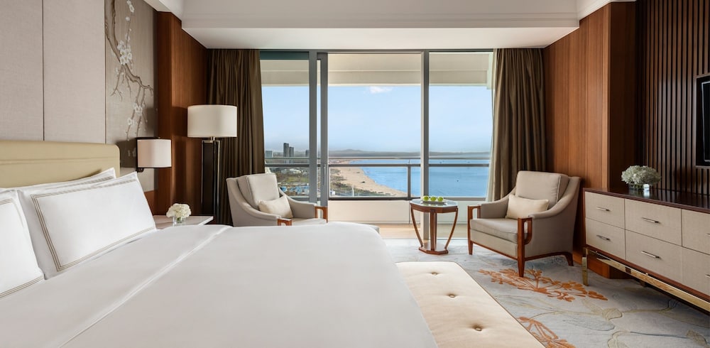 Shangri-La Qinhuangdao 12/50