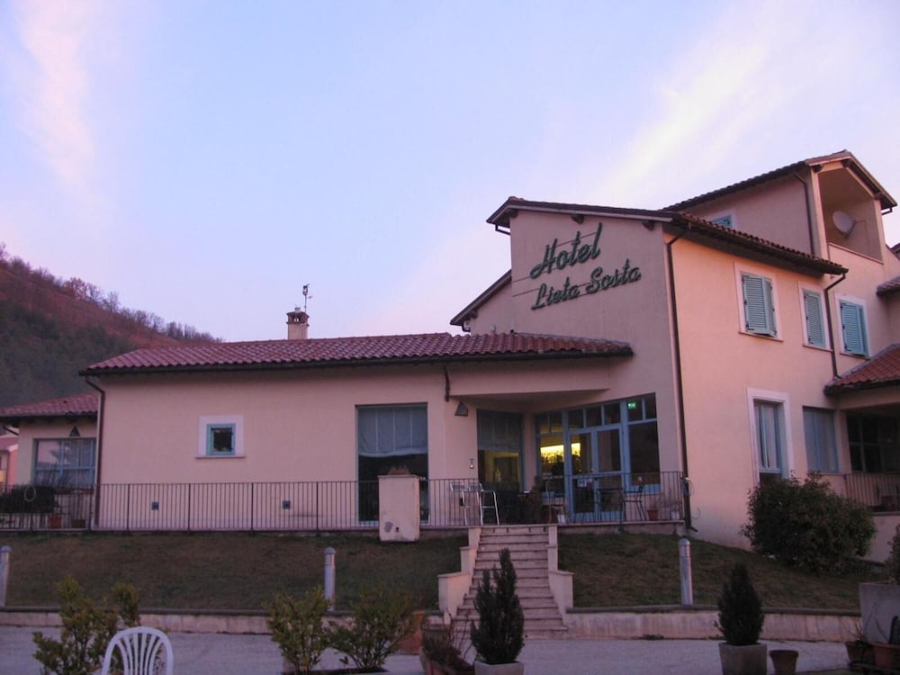 Lieta Sosta 2/33