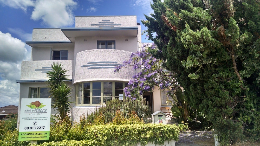 Kiwi Heritage Homestay 1/30