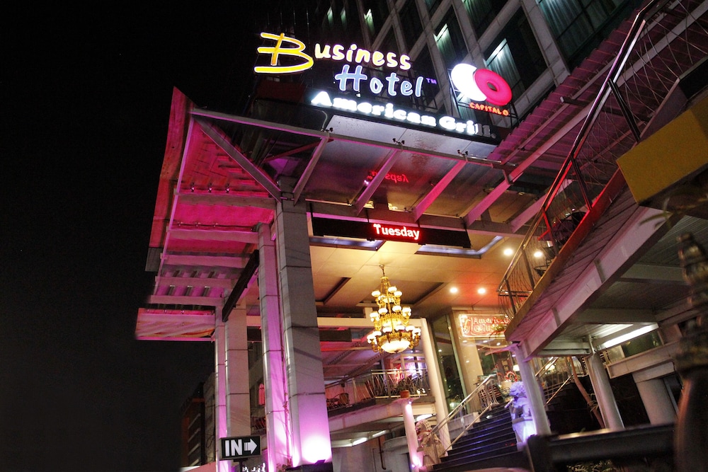 Business Hotel Tomang Jakarta 8/64
