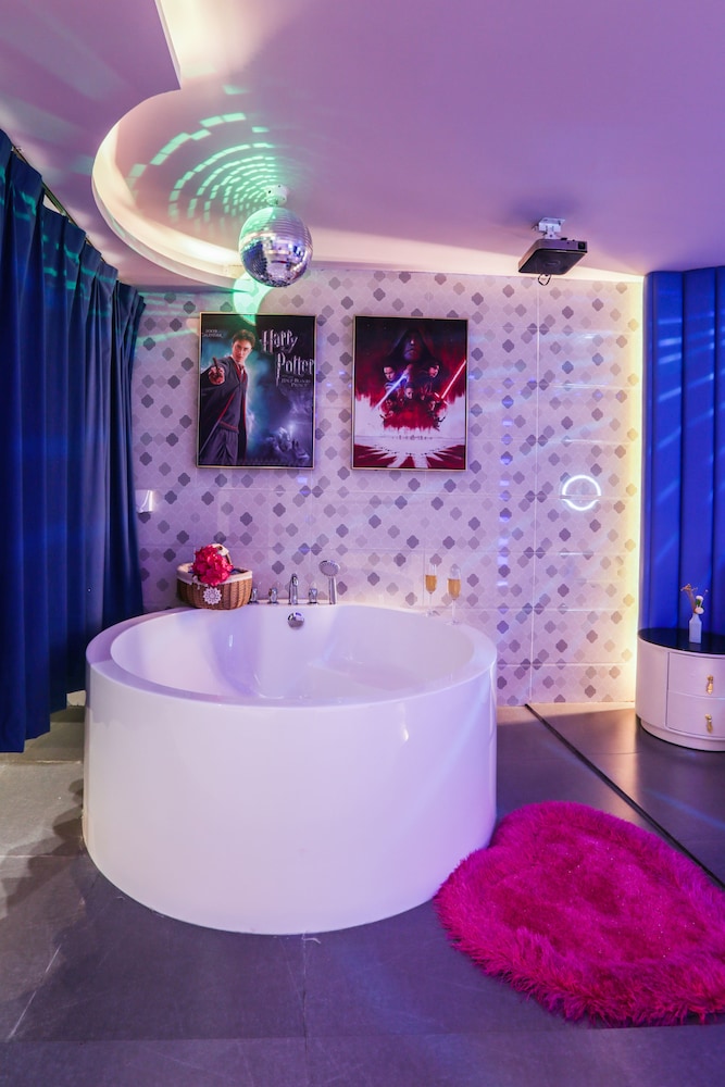 L Theme Hotel Foshan 48/50