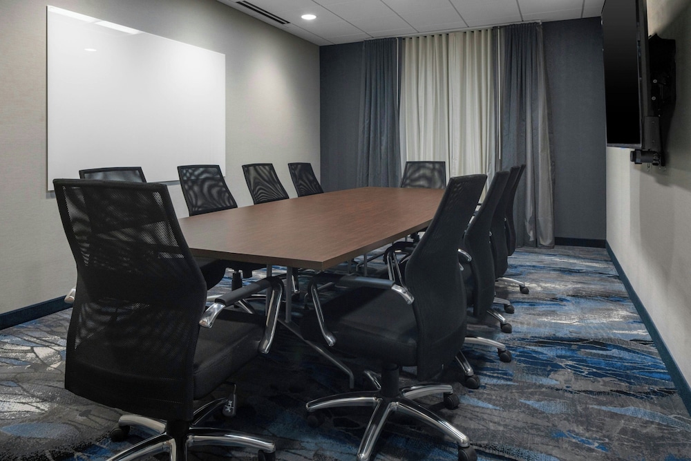 Fairfield Inn Suites Dallas Dfw Airport North Irving 29/38