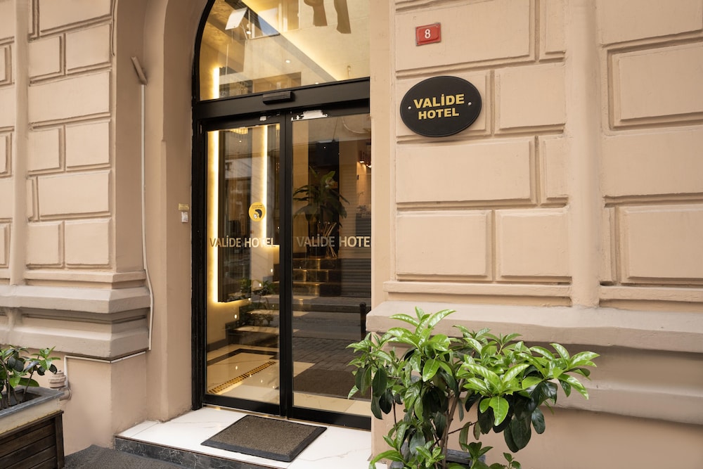 VALIDE HOTEL 2/53