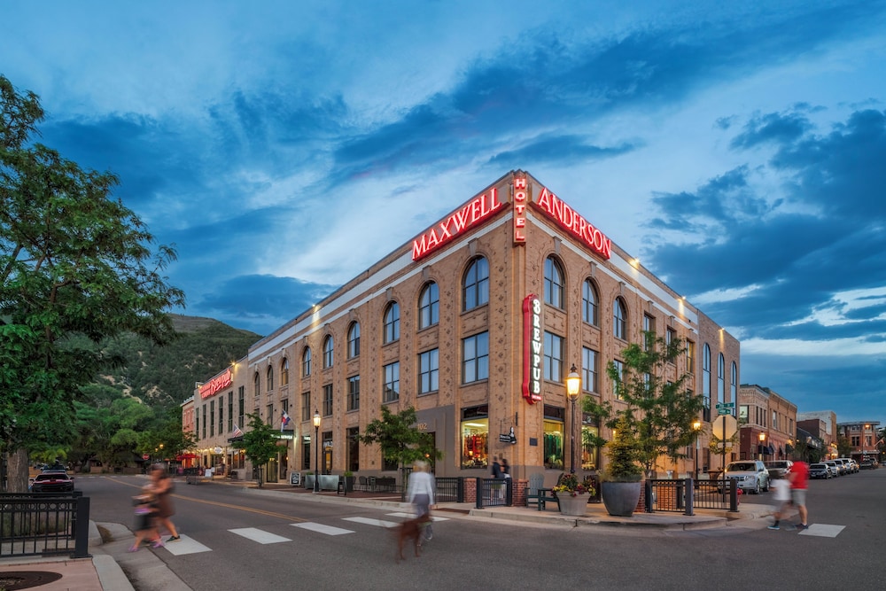 Hotel Maxwell Anderson 4/69
