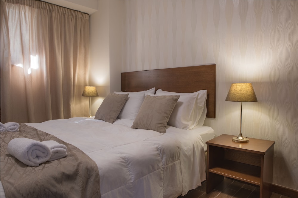 Enalio Suites 7/42