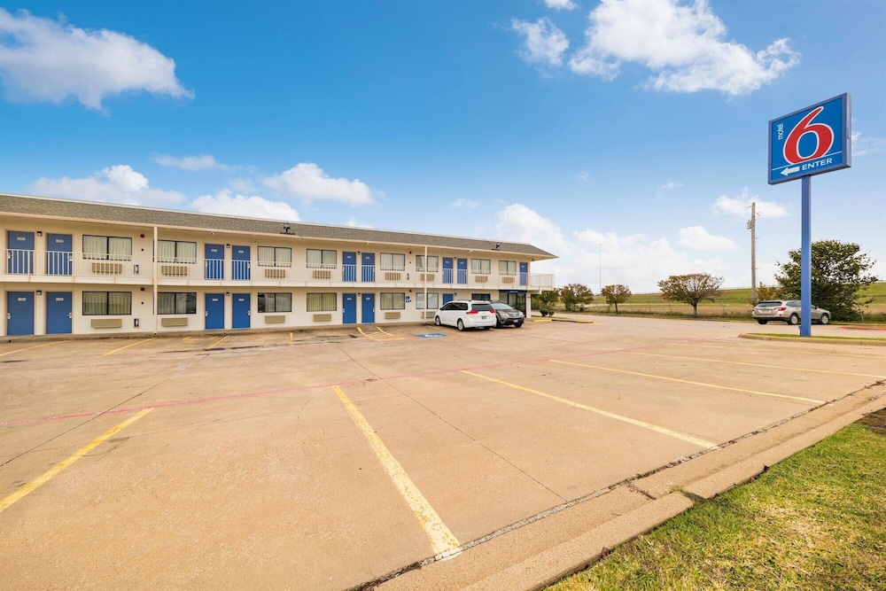 Motel6 Greenville, TX 29/45