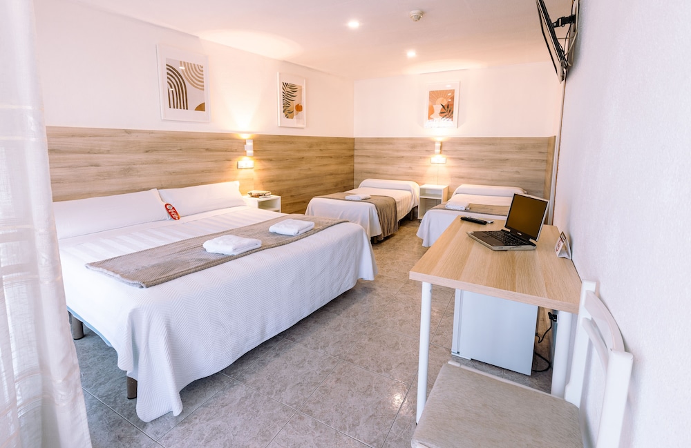 Hostal Gran Via 6/40